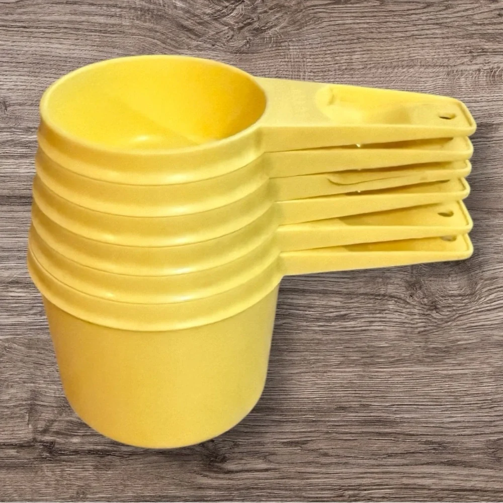 Vintage Daffodil Yellow Tupperware Stacking Set of 6 Measuring Cups